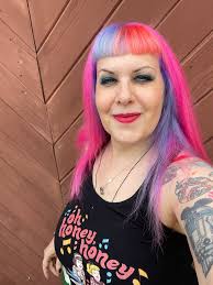 Ashley Sokolowskicreated my summer hair- she calls it Tropical Sunrise 🌅