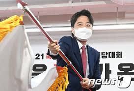 당대표 선거, 결국 탈탕파와 잔류파의 대결구도로 갈 것. Nsp0mzzqrkbsgm