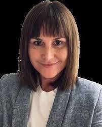 Laura Chivers's Instagram, Twitter & Facebook