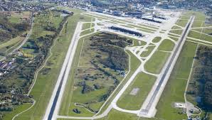 Er dient nicht nur den schweizer bürgern, sondern auch deutschen fluggästen, welche in der nähe der schweizer grenze. Zurich Airport Airport Suppliers