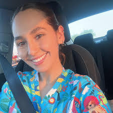 Stephanie Araiza's Instagram, Twitter & Facebook