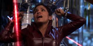 Pierce brosnan, halle berry, judi dench, toby stephens. James Bond Nearly Had A Female Spin Off With Halle Berry S Jinx