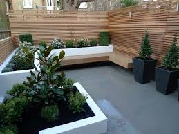 Western Red Cedar Cedar Fencing Cedar Suppliers In 2020 Outdoor Gardens Design Small City Garden Cedar Cladding