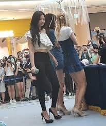 See more ideas about blackpink fashion, blackpink, outfits. Pann Knetz Discuss Which Blackpink Jennie Outfit They Like The Most Netizen Nation Onehallyu