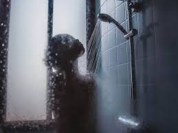 Reetha and shikakai are the best hair cleansers for hard water. What Does Hard Water Do To Your Hair Clean Cool Water