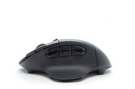 The bonus here is that it's a replaceable battery. Logitech G604 Review Shape Dimensions Techpowerup