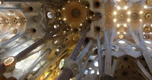 Dopo 136 anni di cantiere la Sagrada Familia ottiene la licenza per ...