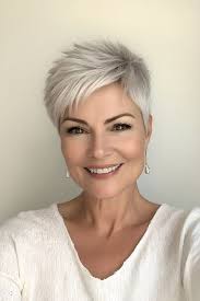 Modern blooms in sleek, soaring lines