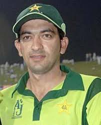 Hasan Raza biography, complete biography of Cricketers Hasan Raza