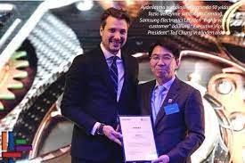 cemdag aydinlatma teknolojiler ine dunya devi samsung electronics led den ozel odul aydinlatma teknolojileri alaninda 50 yildan fazla dene samsung led 50 yil