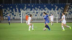 Все сборные разбиты на 6 групп по 4 участника. Zhenskij Chempionat Evropy Po Futbolu Perenesen Na God