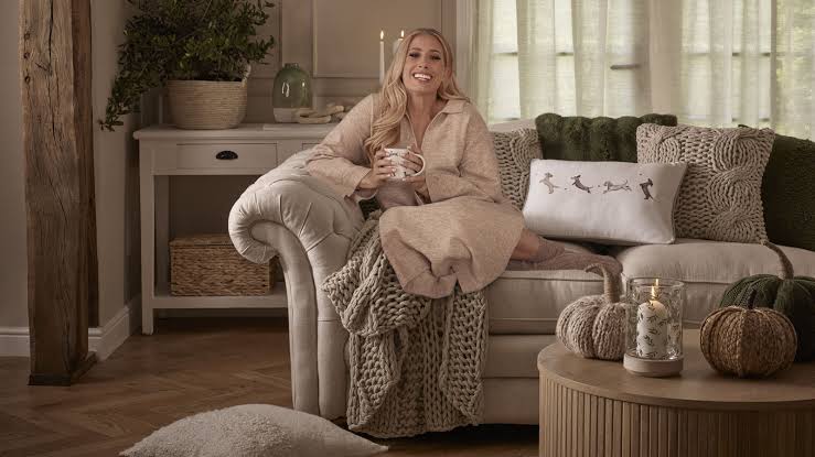 How Stacey Solomon gave her front room an autumnal makeover | Ideal Home