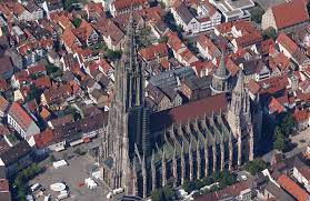 Das ulmer münster ist die im gotischen stil errichtete hauptkirche der ehemals freien reichsstadt ulm und hat mit 161,50 m svenska: Ulmer Munster In Deutschland Baden Wurttemberg Alpen Guide De