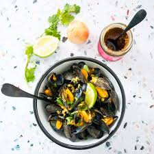 Moules Au Curry La Recette Trop Bonne La Cerise Sur Le Maillot Recette Moules Curry Recettes De Smoothie Sains Les Super Aliments