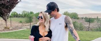 Angela price is 56 years old and was born on 02/21/1965. Carey Price Will Be A Father For The Third Time Archyde