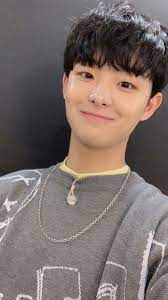 In 2018, jihoon participated in yg entertainment's new survival show, yg treasure box. 36 Treasure Park Jihoon Ideas Treasures Treasure Boxes Park