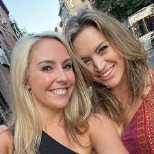 Rachael Hopper's Instagram, Twitter & Facebook