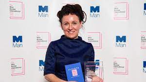 Olga tokarczuks figuren sind getriebene, flüchtende vor der starrheit der zuordnung, der verwurzelung, rastlos auf. Tokarczuks Unrast Vom Modernen Nomadentum Oe1 Orf At