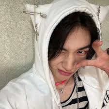 Jinnie Assigning Bestie Stories