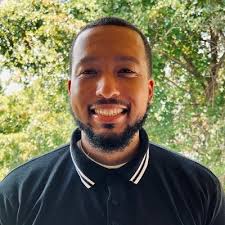 Elliott Watson (@ElliottCodes)