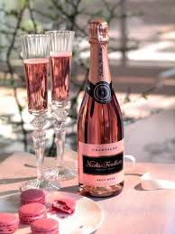 Toujours millésimée, seules les années de vendanges except. Pin On Champagne Liquorlist Com