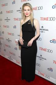 Is she married or dating a new boyfriend? The Inventor Elizabeth Holmes Net Worth Theranos Fraud And All You Need To Know About The Hbo Documentary London Evening Standard Evening Standard