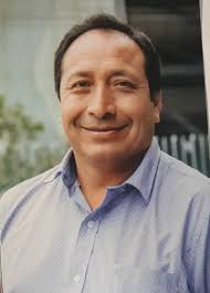 Recibí nuevamente a Godofredo Quispe, alcalde de Accomarca, pueblo  históricamente golpeado por la violencia y pobreza extrema. Su proyecto de  centro de salud no recibe financiamiento del Ministerio de Salud del Perú