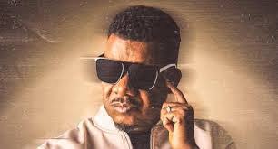 Michael Caple's Instagram, Twitter & Facebook