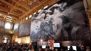Per volume è la più grande sala in italia realizzata per la gestione del potere civile. Bild Hinter Dem Bild Ein Versteckter Da Vinci Nzz