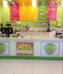 Juiceateria Is An Incredible Juice And Smoothie Bar In Boca Raton Florida They Also Offer Raw Vegan Foods A Smoothie Bar Juice Bar Design Juice Bar Interior
