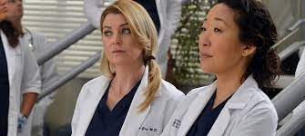 La jeune femme s'efforce de maintenir de bonnes relations avec ses camarades internes, mais dans. Grey S Anatomy Saison 16 Une Medecin Sourde Debarque Dans L Hopital Mce Tv