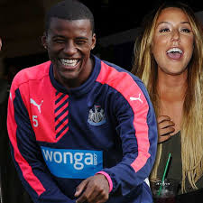 Georginio gregion emile wijnaldum (dutch pronunciation: Georginio Wijnaldum Promises Newcastle Win Over Sunderland To Save Geordie Shore Star From Marriage Irish Mirror Online