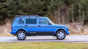 Fuel consumption is 12.2 l/100 km urban, 8.0 l/100. Lada 4x4 Urban Funfturer Im Test