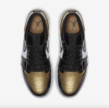 The air jordan 1 low is continuing its recent run of familiar colorways with a gold toe makeup. Air Jordan 1 Low Gold Toe Release Date Sole Collector