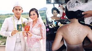 Sebagai couple goals, banyak penggemar yang tak menyangka pernikahan okin dan rachel akhirnya kandas. Buktikan Pernikahan Baik Baik Saja Meski Rachel Vennya Tulis Cerai Niko Posting Ini Di Instagram Tribun Timur