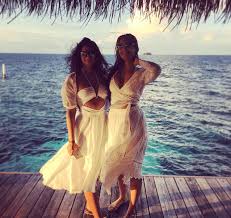 40 Bollywood Celebrity Beach Outfits That You Ll Love Celebrity Beaches Beach Outfit Bollywood Celebrities
