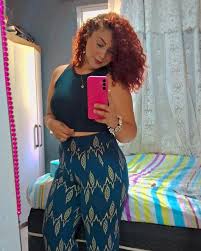 Carla Barcelos (@carllybarcellos39) · Instagram photos and Reels