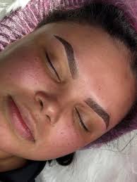 Ven y aprovecha el gran espacial de cejas por dos años power eyebrows solo  por este fin de semana 💞 Tayselfcarestudio ✨ 9789144625