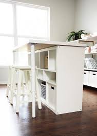 On Peut Tout Faire Avec Ce Meuble Ikea Etagere Ikea Ikea Diy Ikea Kallax