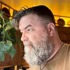 Kvn W (@strawhousepig@mastodon.social)