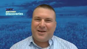 Feature: Chris Gilbert < Sidewalks Entertainment