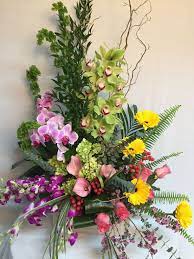 Pin By Heath Eubanks On Sympathy Flower Arrangements Sympathy Flowers Floral Wreath