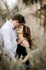 Couple S Portrait Session Brasada Ranch Powell Butte Or Central Oregon Portrait Photographer Portrait Photographers Couple Photography Poses Couple Photography