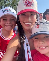 Virginia Reyna (@virginiareyna) • Instagram photos and videos