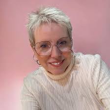 Stacy Shupe's Instagram, Twitter & Facebook