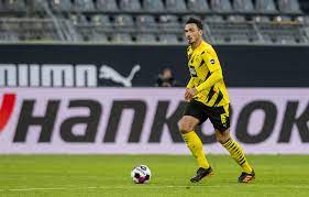 Borussia dortmund hat ein neues sondertrikot präsentiert. Ganz In Schwarz Puma Und Balr Prasentieren Bvb Fan Trikot Sky Sport Austria