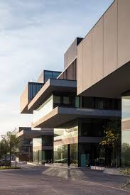 Zimmo for business pour les agents immobiliers. Waregem Business Park Allaert Aluminium