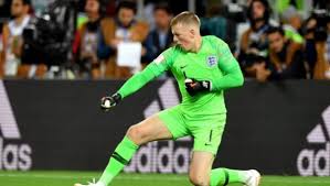 واين روني مع منتخب انجلترا •••. Ø¨ÙŠÙƒÙÙˆØ±Ø¯ Ø£ÙˆÙ„ Ø­Ø§Ø±Ø³ Ù„Ù…Ù†ØªØ®Ø¨ Ø¥Ù†Ø¬Ù„ØªØ±Ø§ ÙŠØªØµØ¯Ù‰ Ù„Ø±ÙƒÙ„Ø© ØªØ±Ø¬ÙŠØ­ Ù…Ù†Ø° 1998 Ø¬Ø±Ø§Ø¡Ø© Ù†ÙŠÙˆØ²