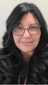 Deb Curry's Instagram, Twitter & Facebook