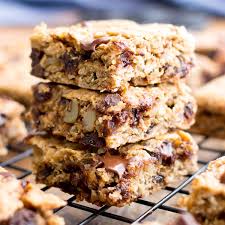 Banana Chocolate Chip Oatmeal Bars Dessert Is Served Oatmeal Breakfast Bars Oatmeal Chocolate Chip Bars Chocolate Chip Oatmeal